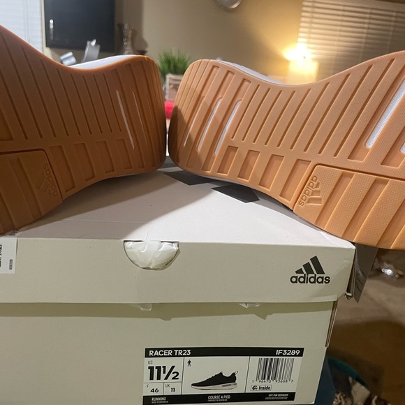 *SOLD* adidas NEW!! RACER TR23 SNEAKERS! - Picture 5 of 10